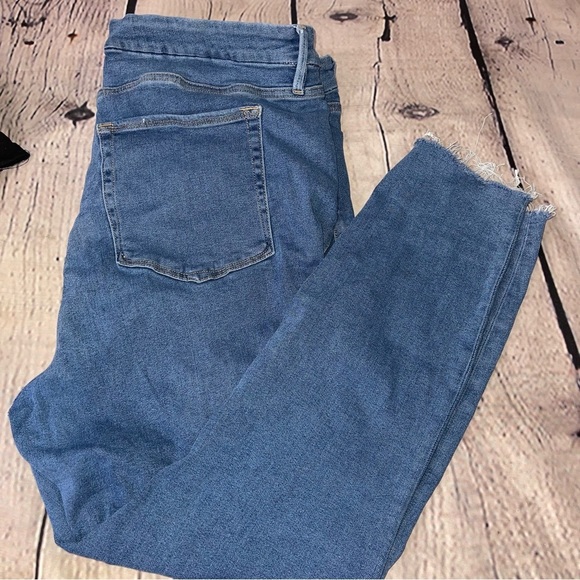 Good American distressed jeans size 24 - Picture 4 of 4